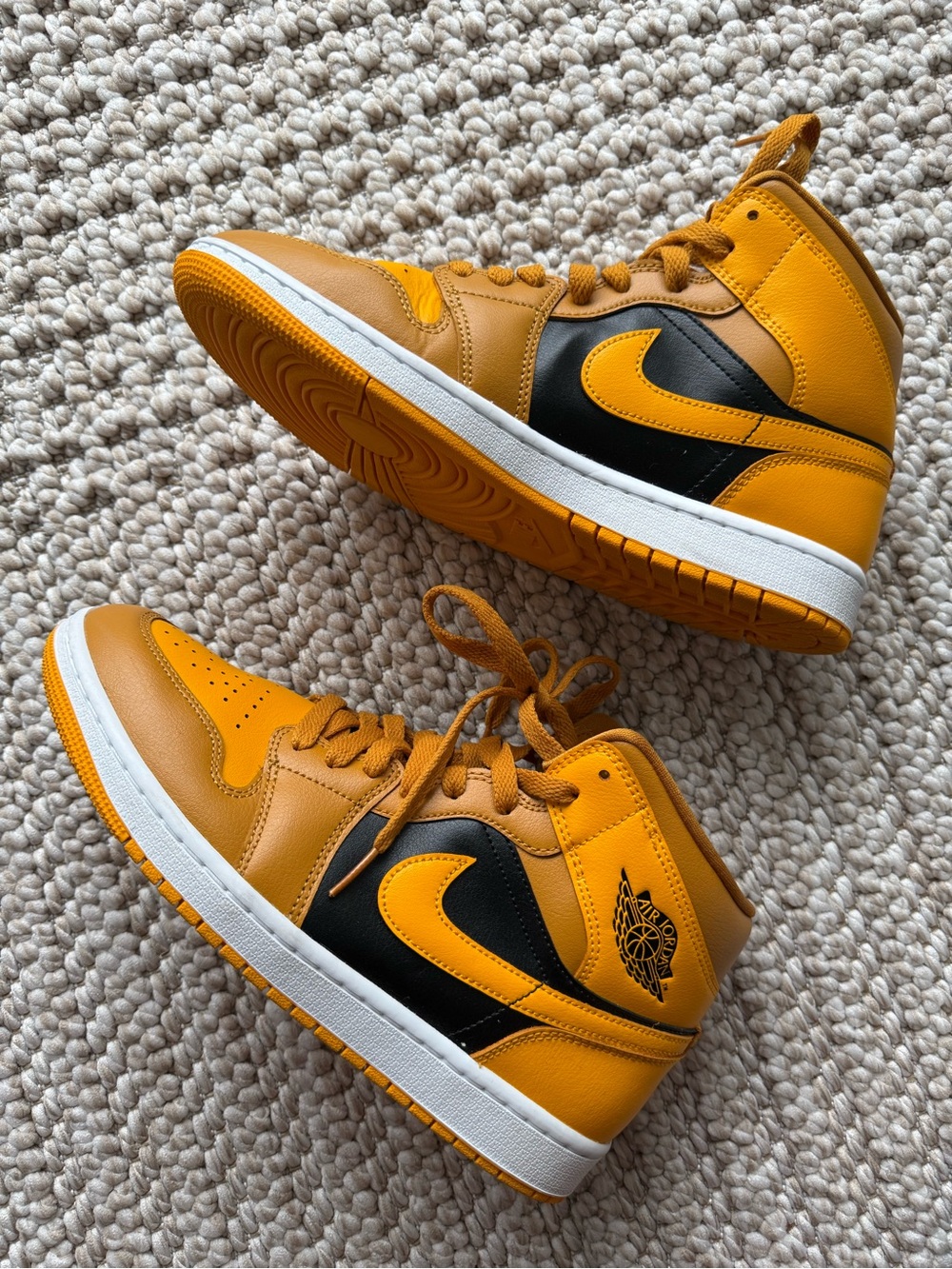 Air Jordan High-Top Basketball Sneakers - Yellow/Black